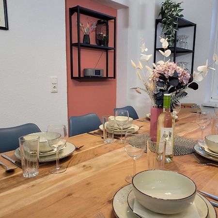 T21 - Apartment Direkt Im Zentrum Mit Parkplatz ケムニッツ エクステリア 写真