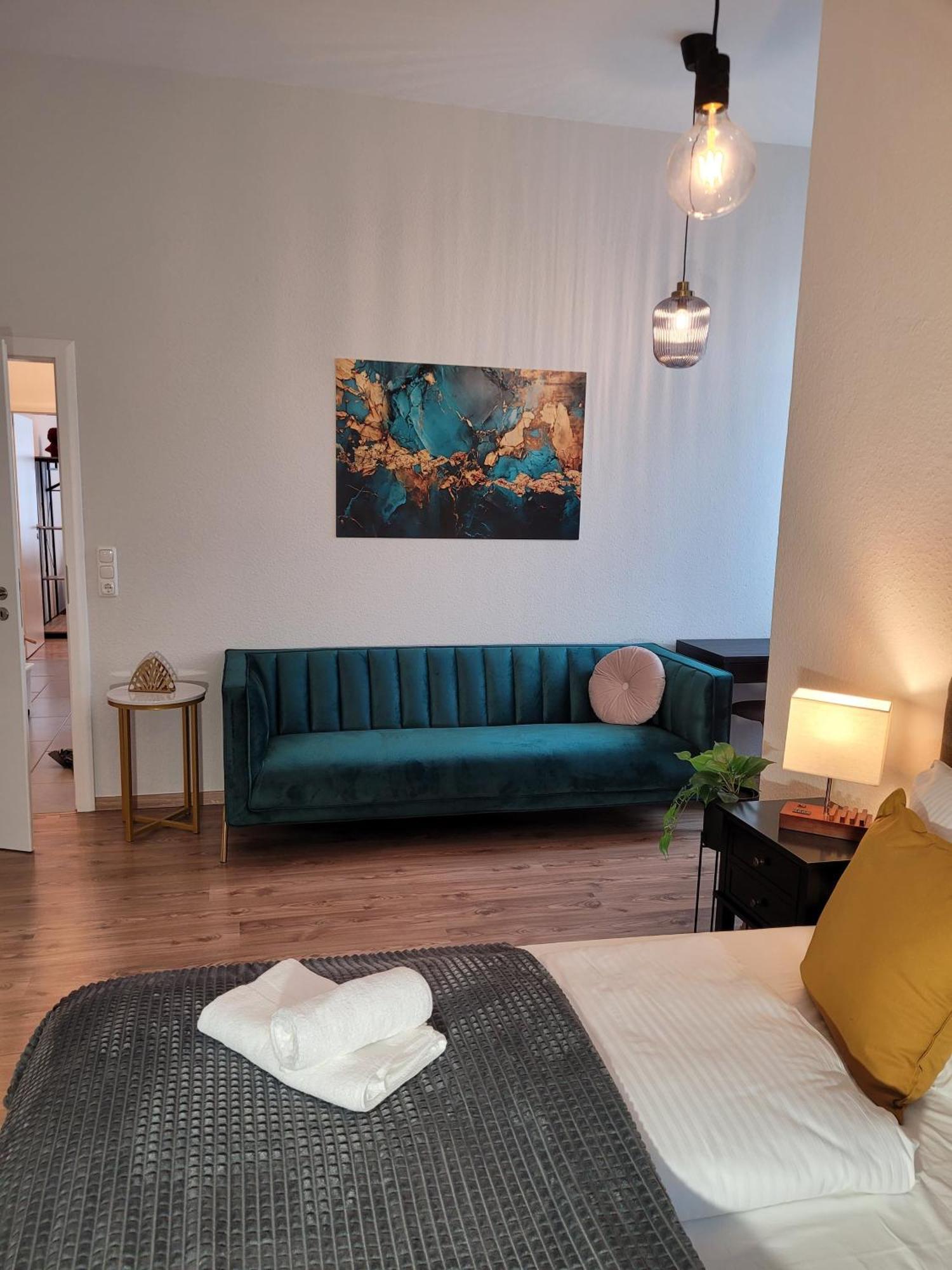 T21 - Apartment Direkt Im Zentrum Mit Parkplatz ケムニッツ エクステリア 写真