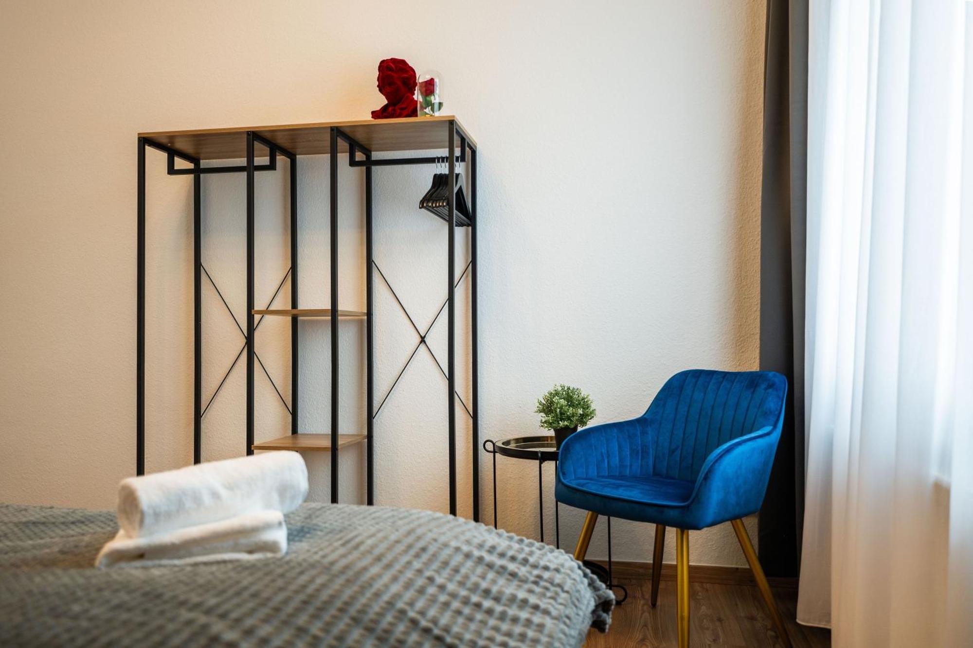 T21 - Apartment Direkt Im Zentrum Mit Parkplatz ケムニッツ エクステリア 写真