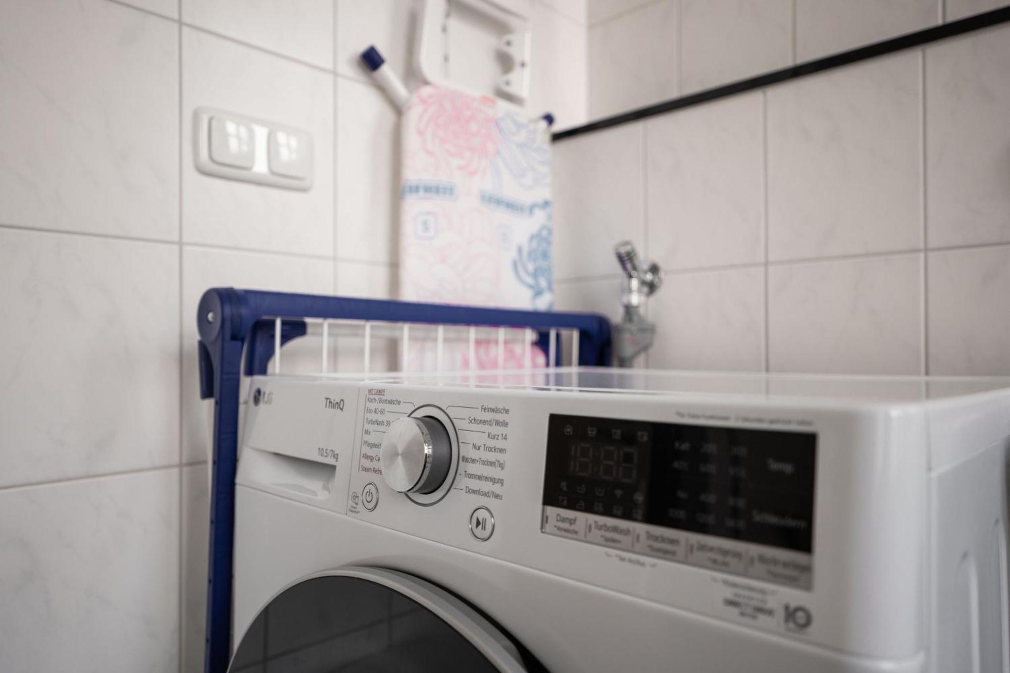 T21 - Apartment Direkt Im Zentrum Mit Parkplatz ケムニッツ エクステリア 写真