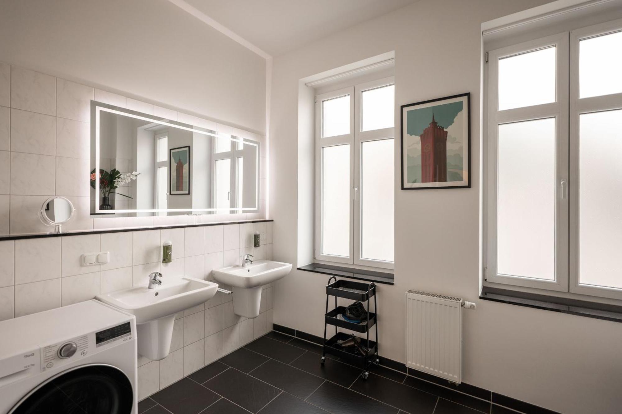T21 - Apartment Direkt Im Zentrum Mit Parkplatz ケムニッツ エクステリア 写真