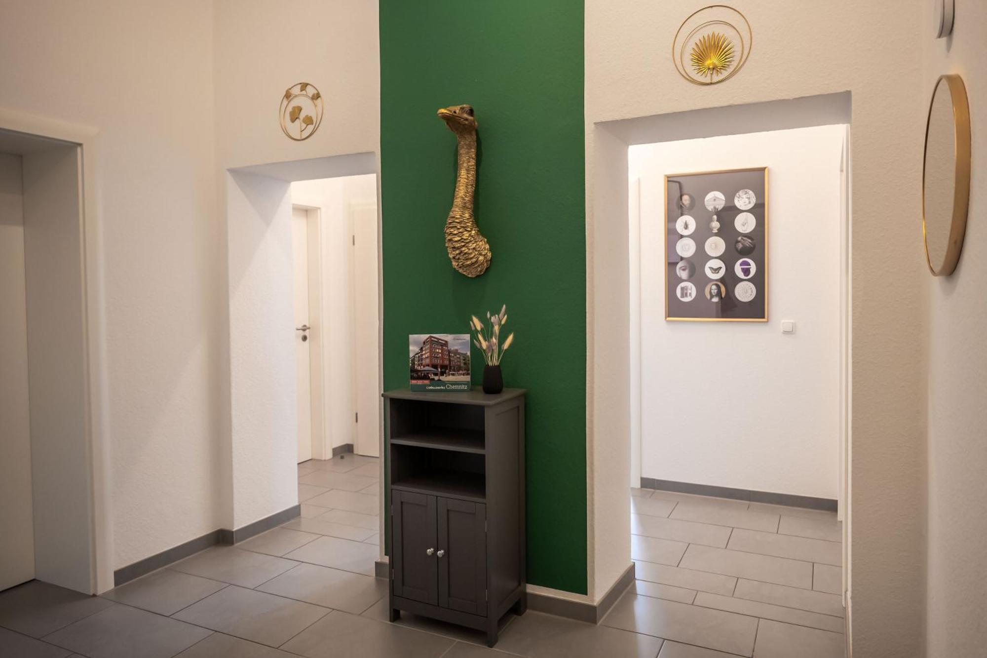 T21 - Apartment Direkt Im Zentrum Mit Parkplatz ケムニッツ エクステリア 写真
