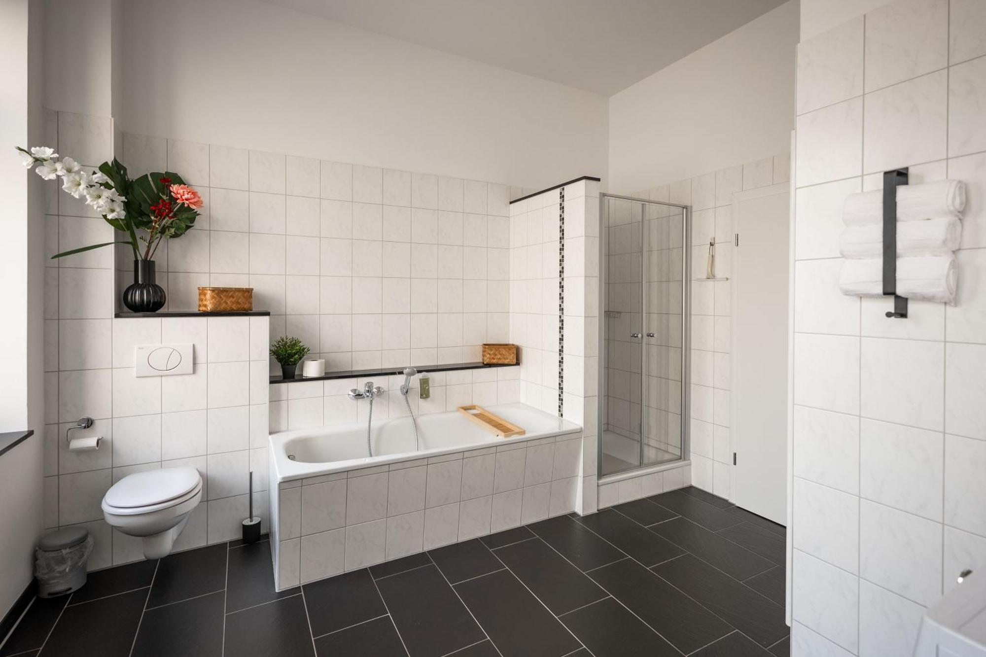 T21 - Apartment Direkt Im Zentrum Mit Parkplatz ケムニッツ エクステリア 写真