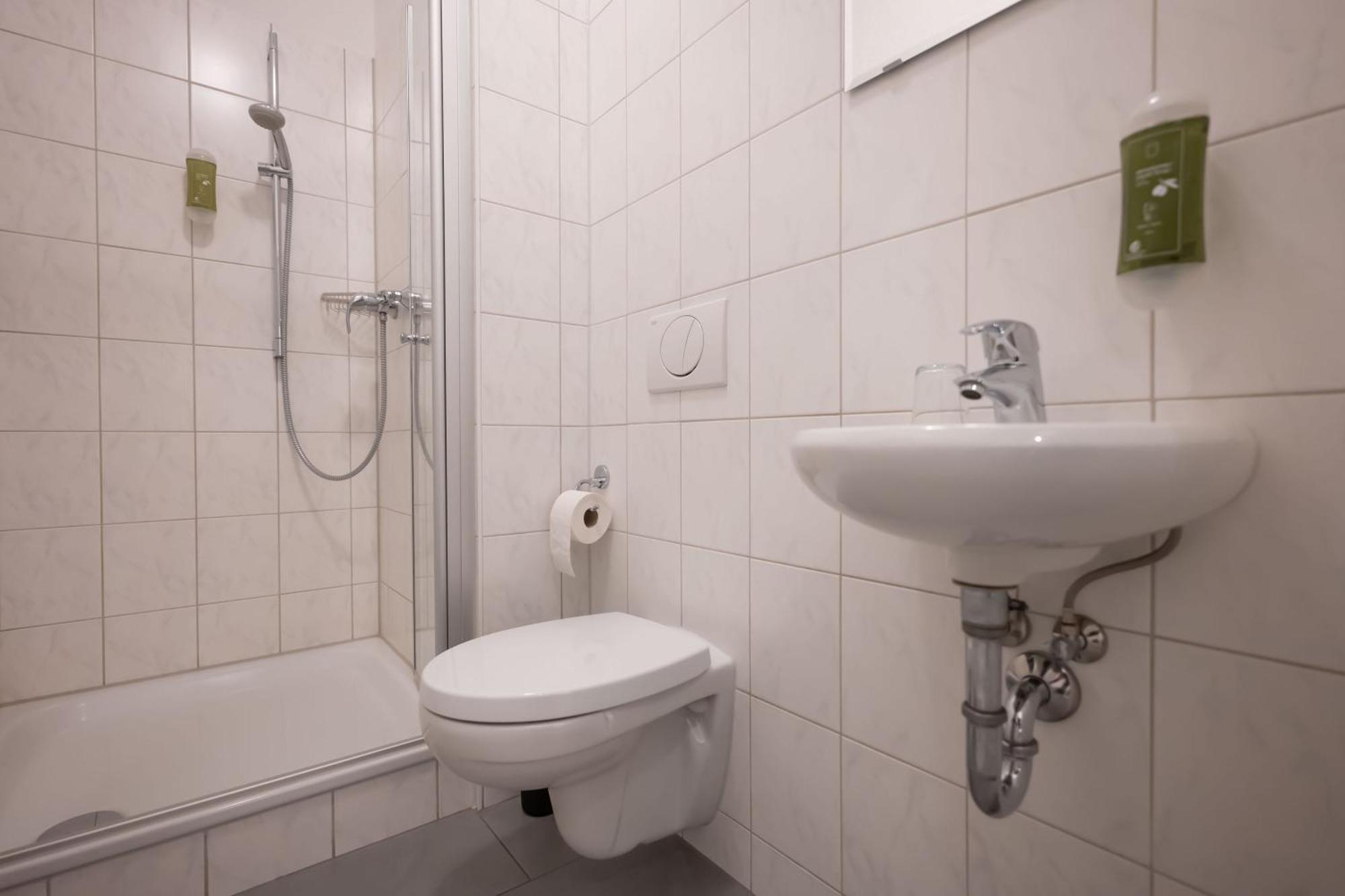 T21 - Apartment Direkt Im Zentrum Mit Parkplatz ケムニッツ エクステリア 写真
