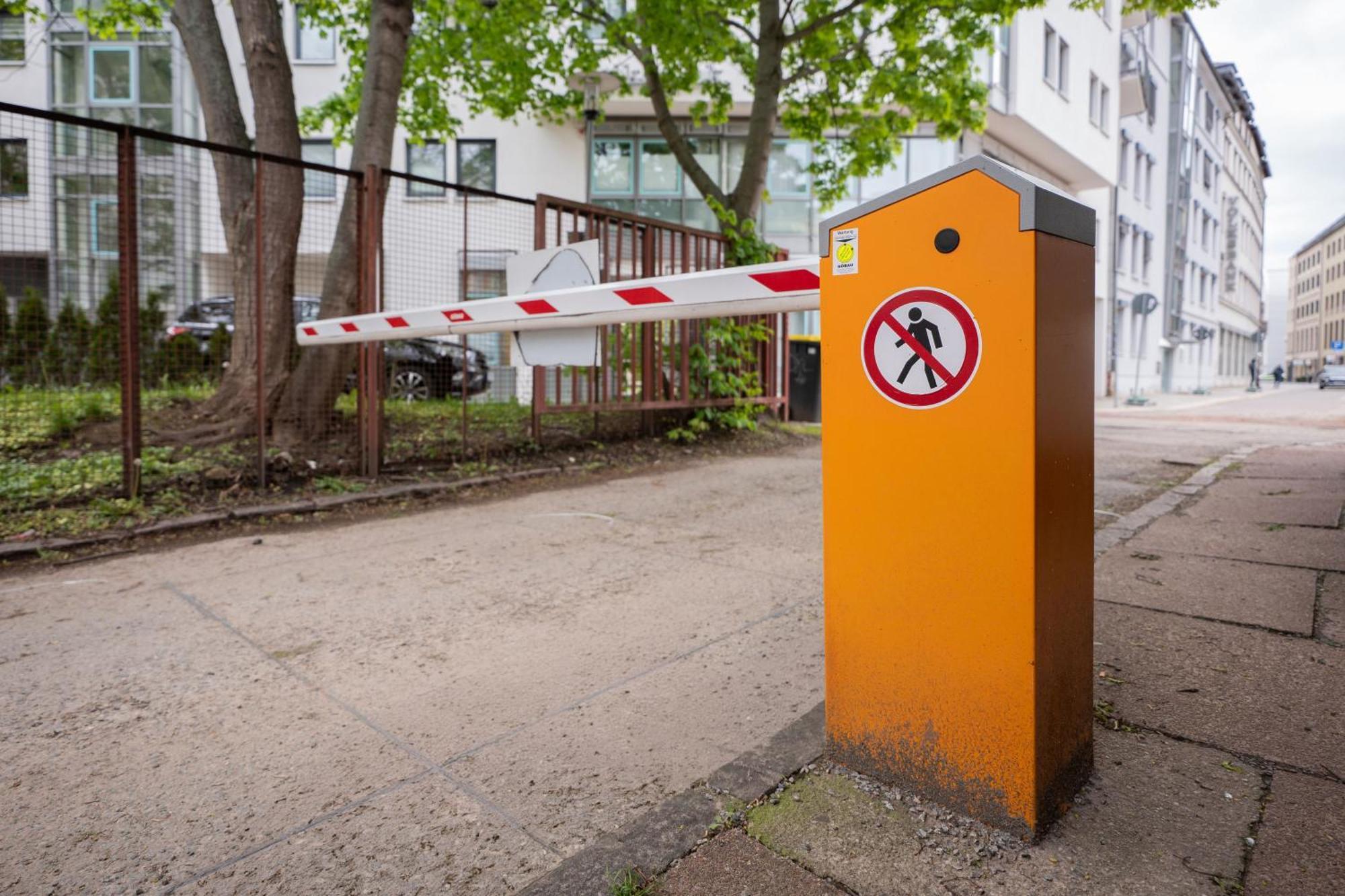 T21 - Apartment Direkt Im Zentrum Mit Parkplatz ケムニッツ エクステリア 写真