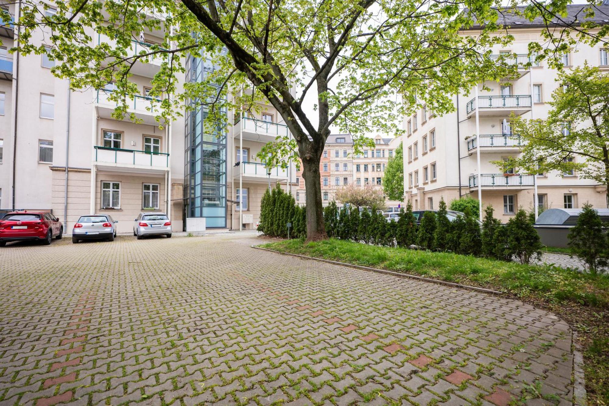 T21 - Apartment Direkt Im Zentrum Mit Parkplatz ケムニッツ エクステリア 写真